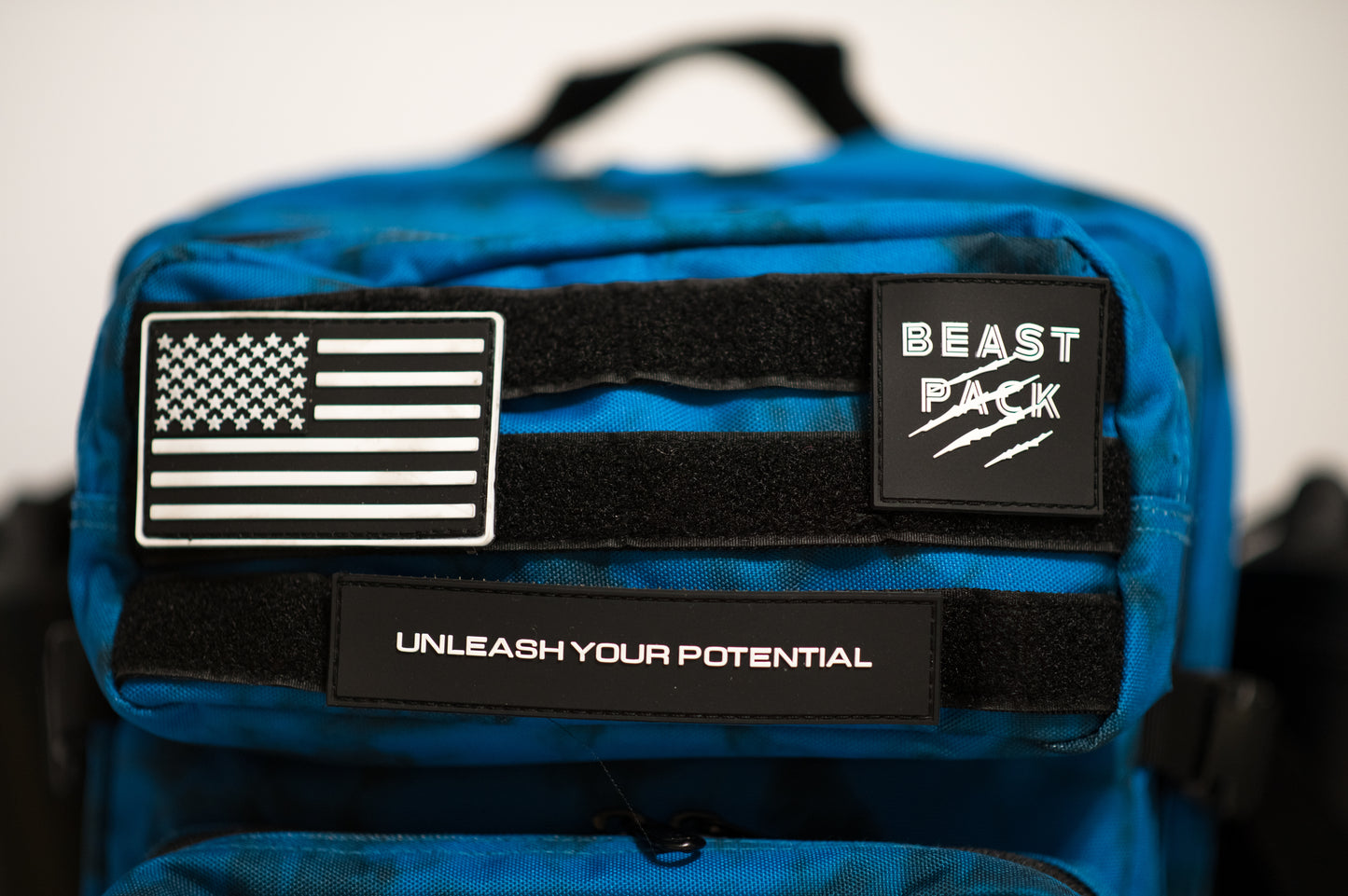 Beast pack tie-dye blue