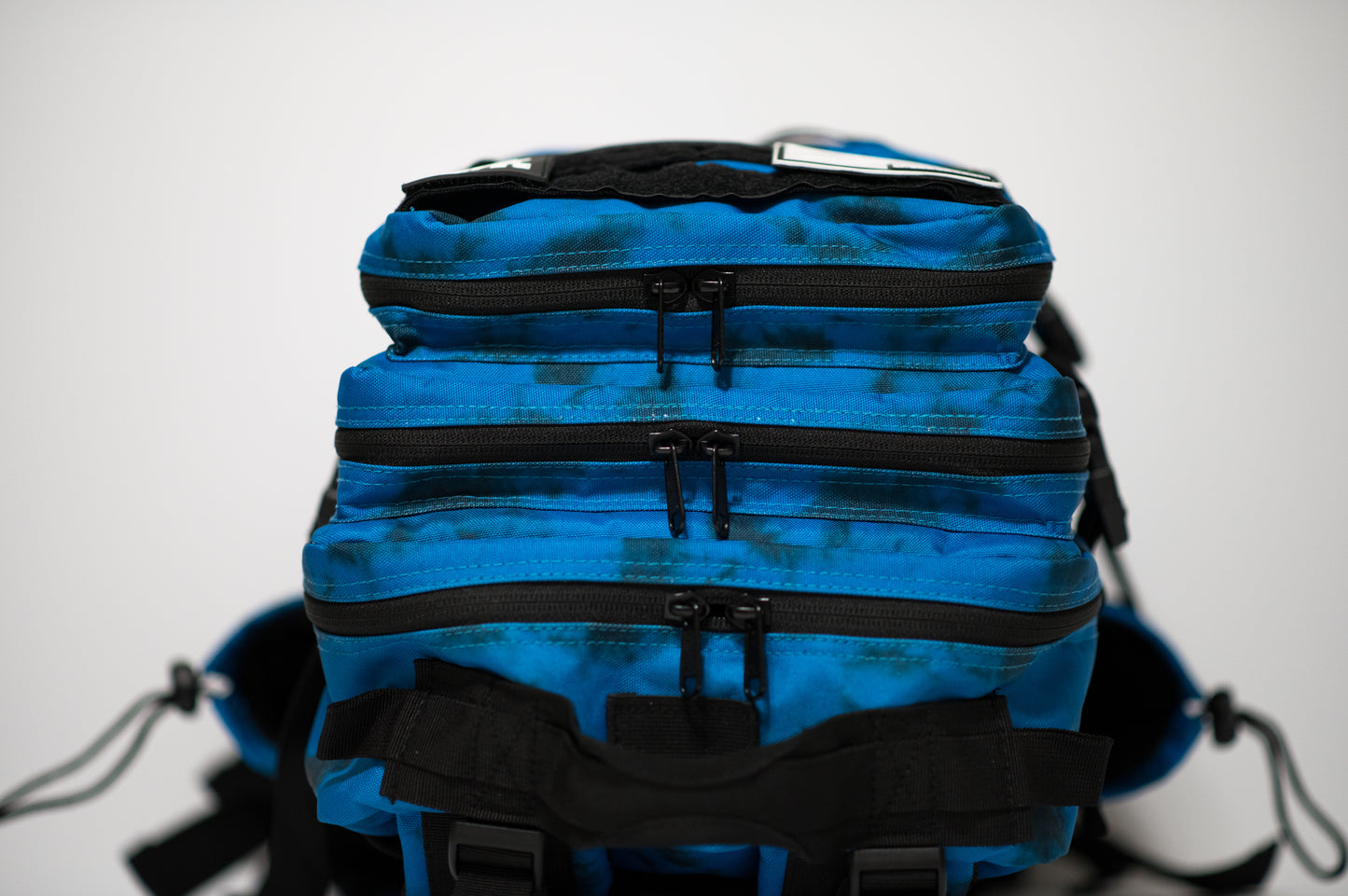 Beast pack tie-dye blue