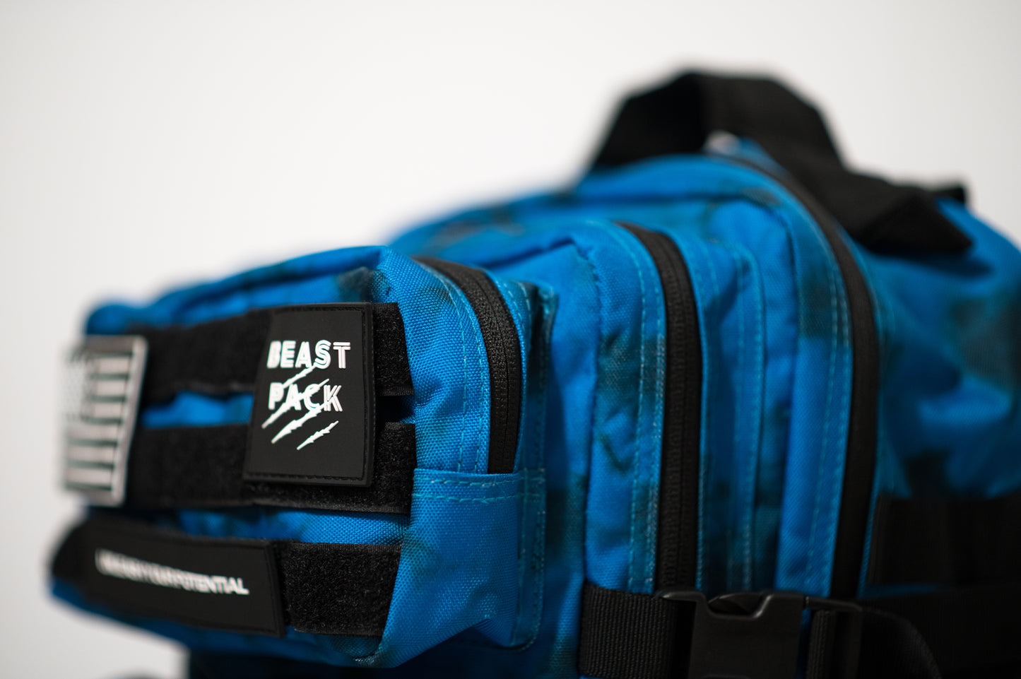 Beast pack tie-dye blue